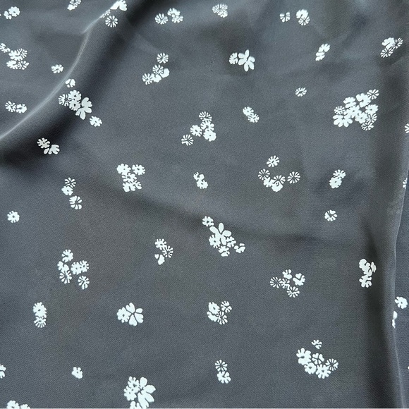 LC Lauren Conrad floral sleeveless blouse size small - Picture 3 of 9